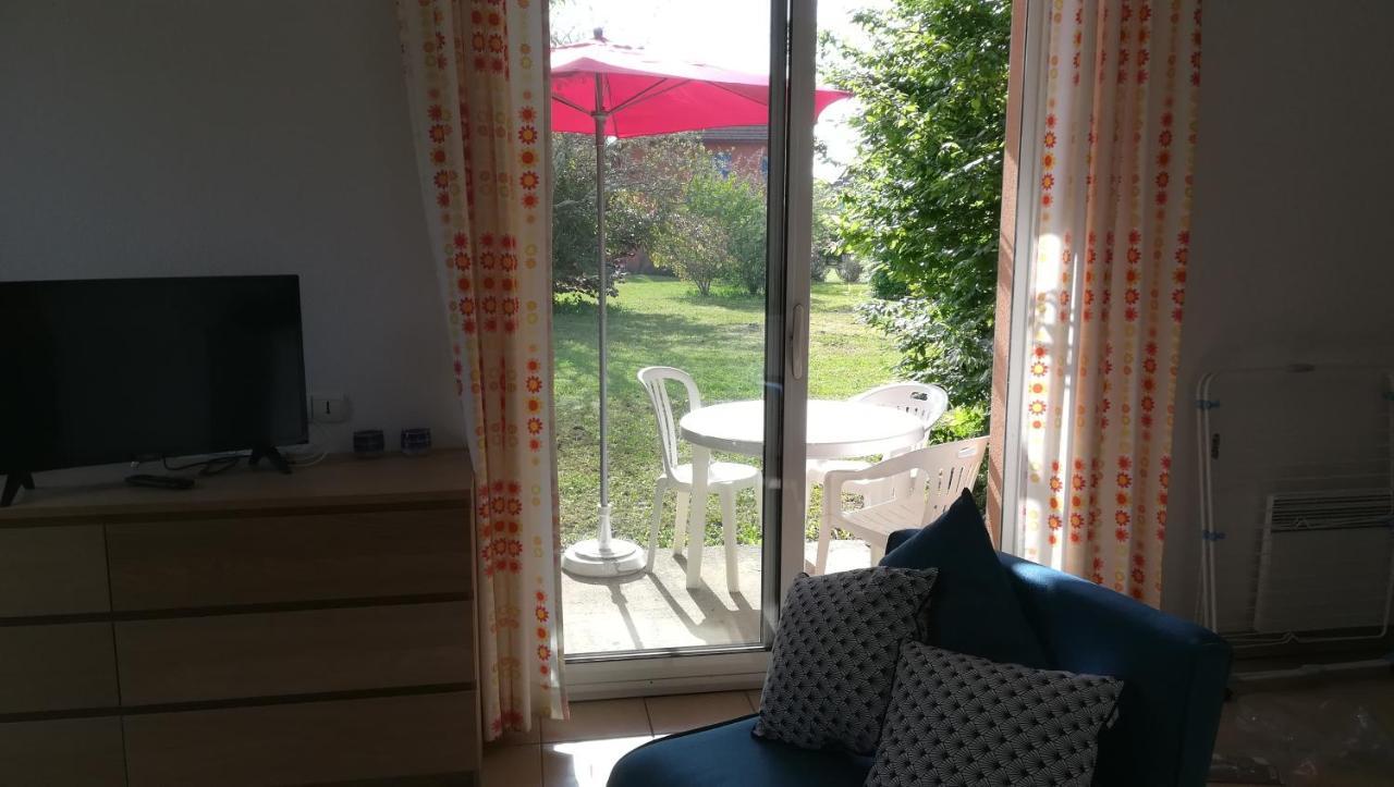 "Chezvero46" Residence 3 Etoiles Avec Piscine, Wifi Et Velos Prayssac Luaran gambar