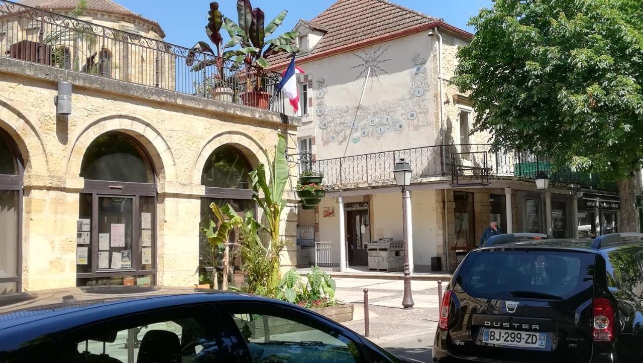 "Chezvero46" Residence 3 Etoiles Avec Piscine, Wifi Et Velos Prayssac Luaran gambar